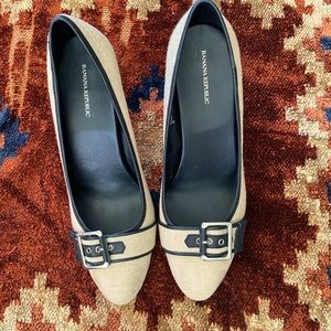 Banana Republic Size 8 heels